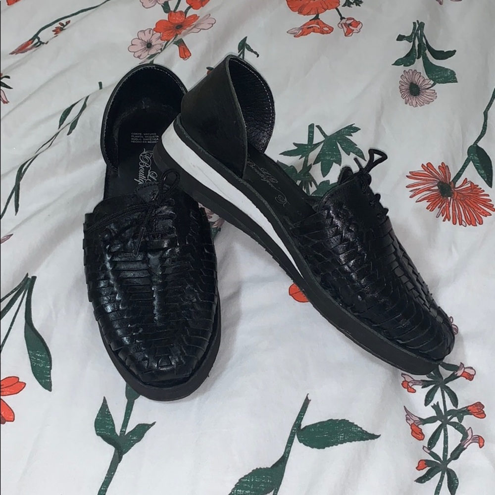 Leather huarache shoes